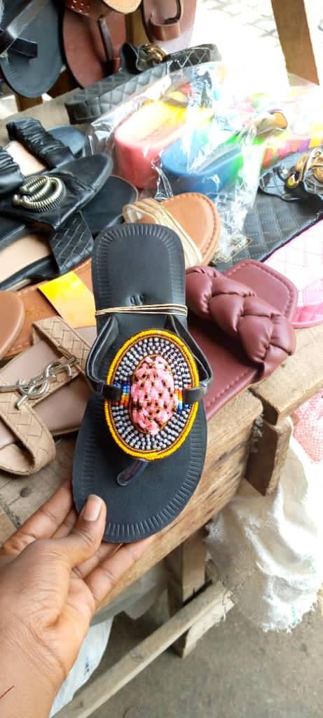 les-sandale-marque-masayi-dorigine-tanzanienne-120522100716-img